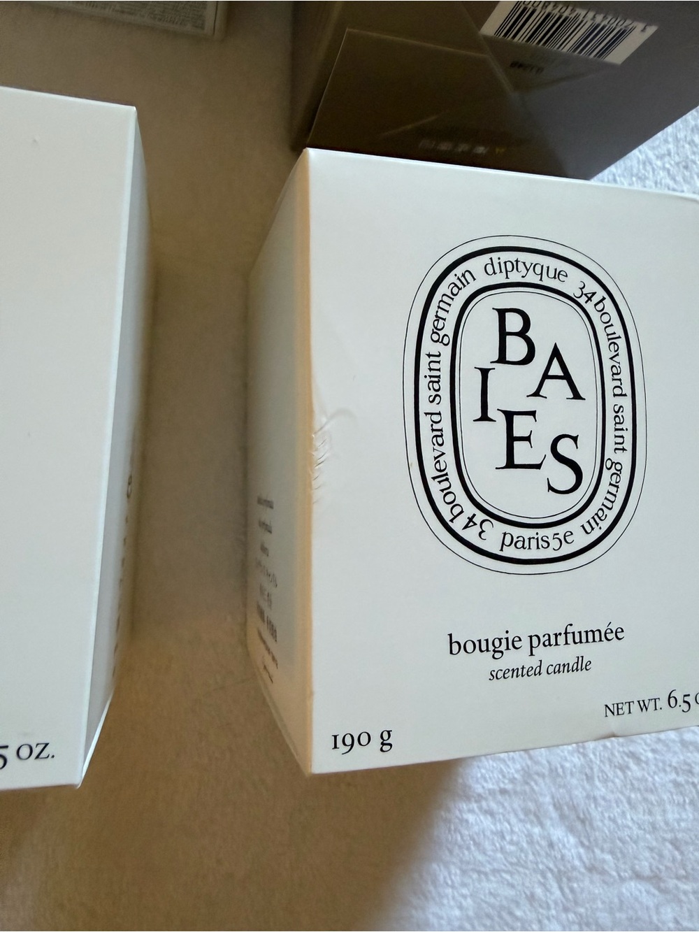 Diptyque candle box packaging - Picture 3 of 9